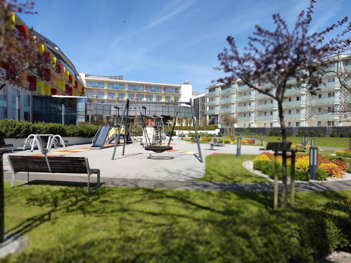 Apartament Przy Hotelu Aquarius Kołobrzeg Eksteriør bilde